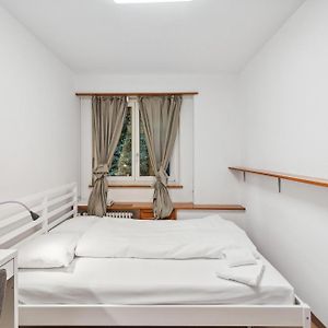 Camera economica con letto king size